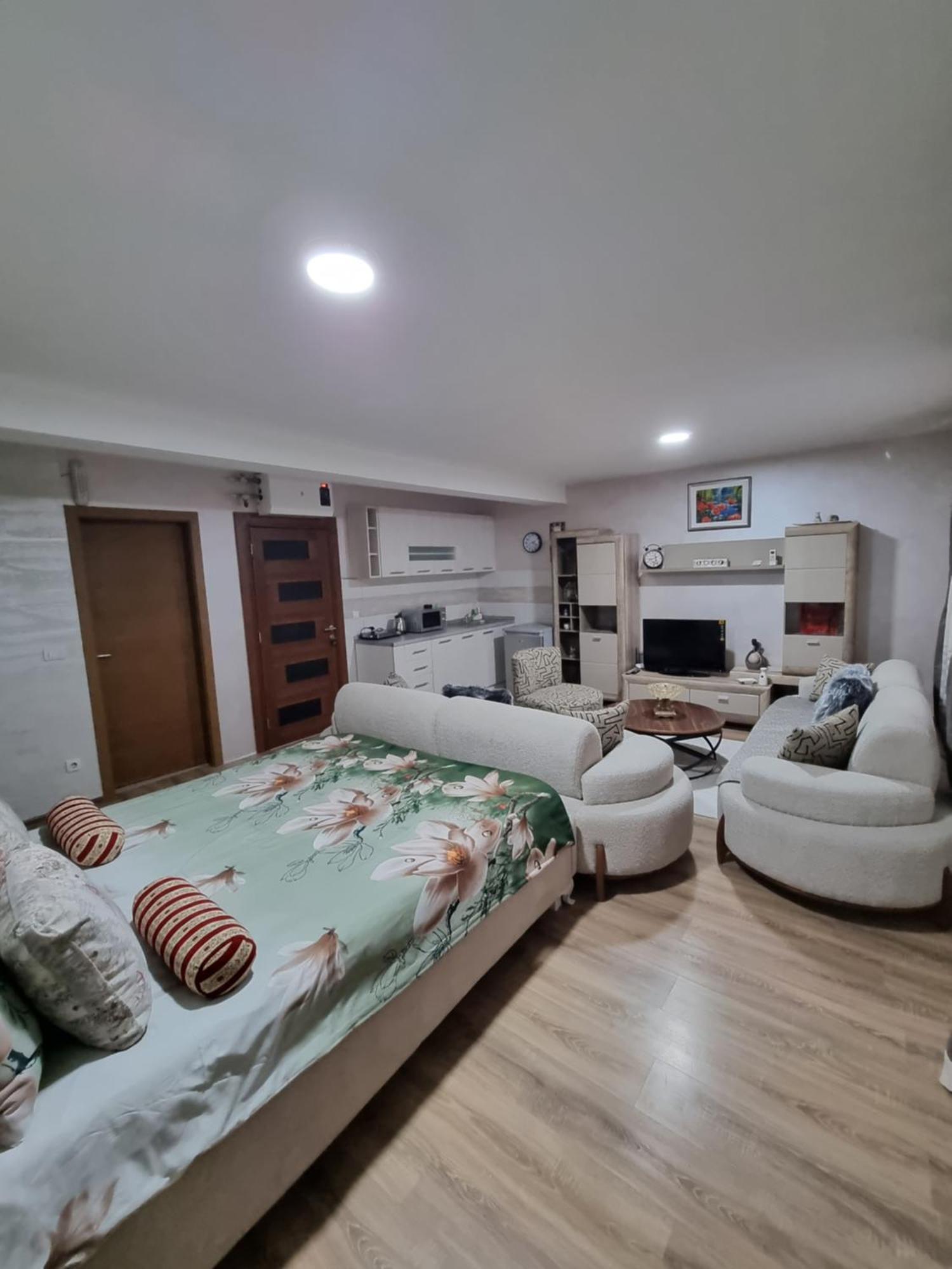 Avio Apartmani 2018 Novi Pazar Esterno foto