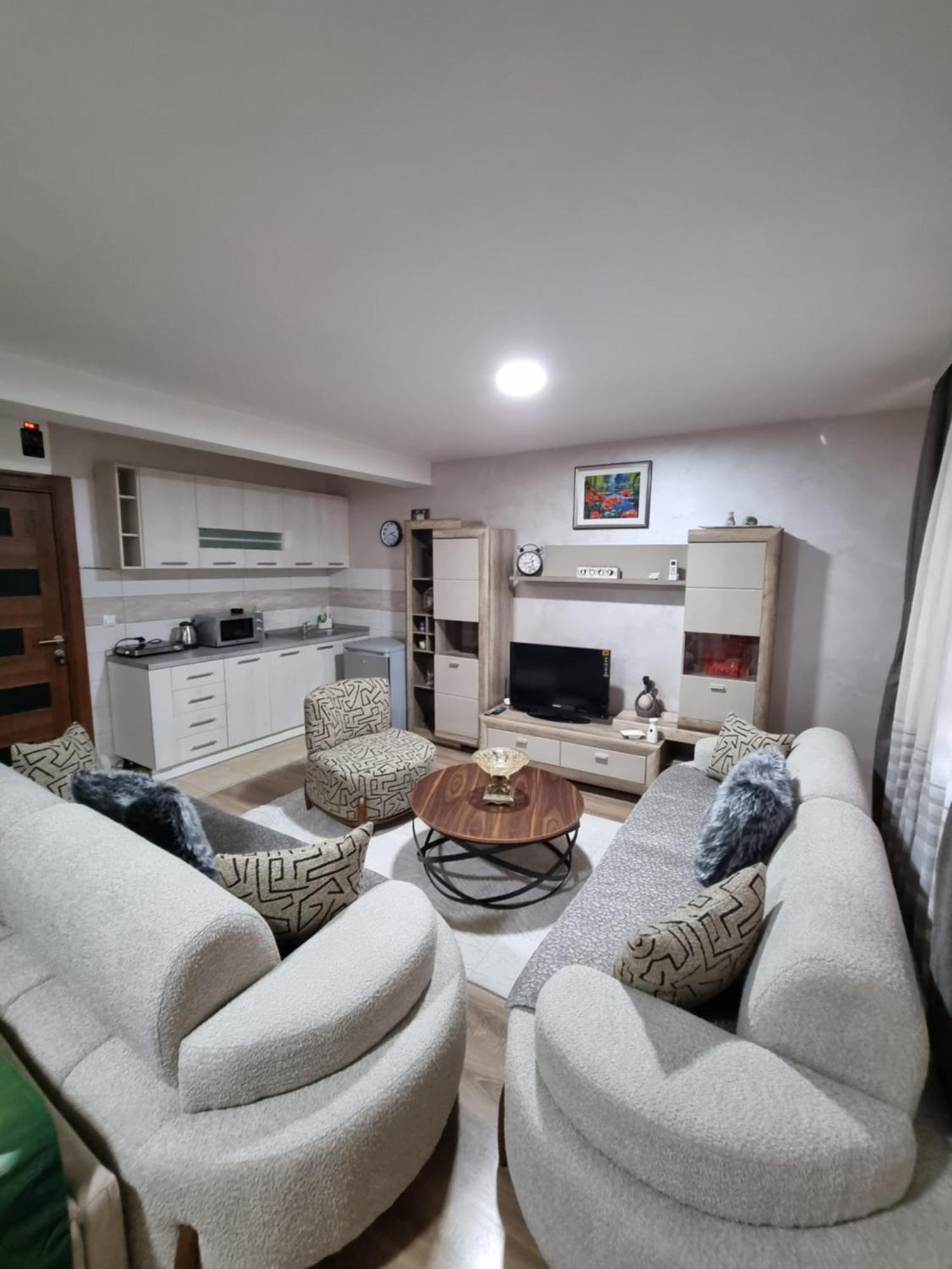 Avio Apartmani 2018 Novi Pazar Esterno foto